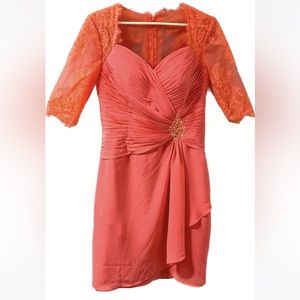 LIKE NEW. Lovely Knee length dress